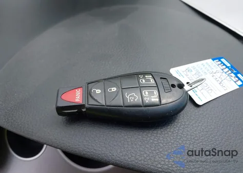 2012 Volkswagen Routan Se z USA, uszkodzony, nr VIN 2C4RVABG9CR194210